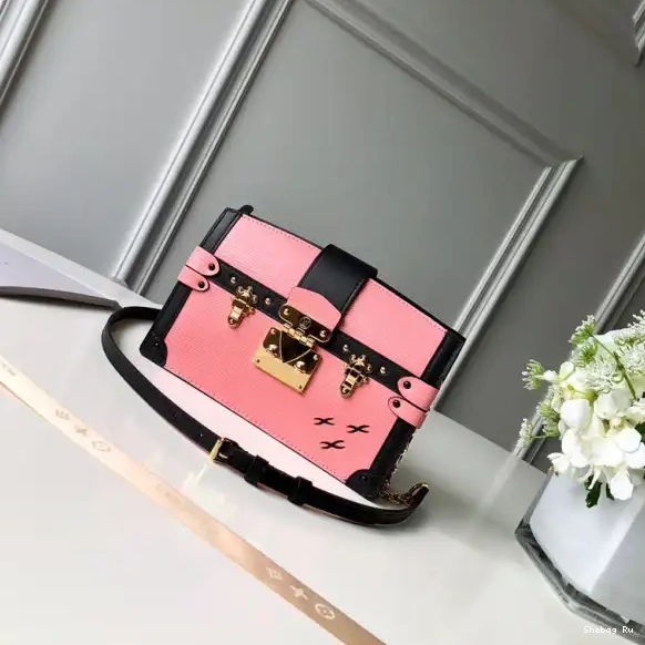 CHANELUTCH Vuitton TRUNK Louis 0702